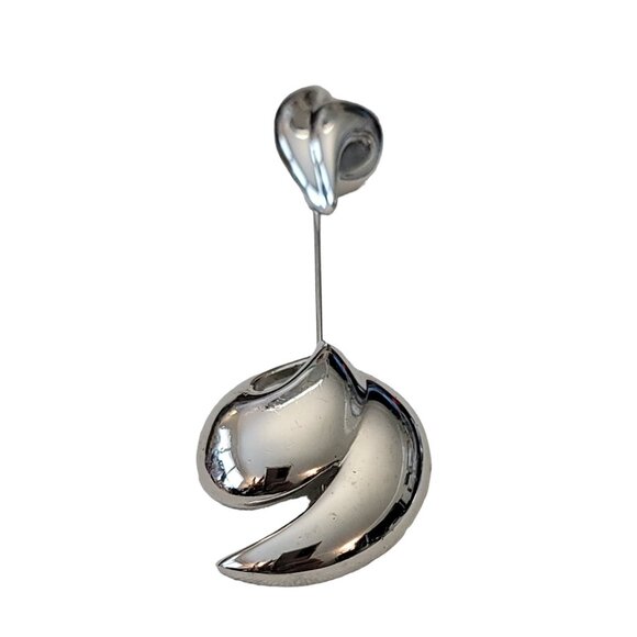 Kunio Matsumoto Trifari Swirl Silver Tone Jabot-Style Lapel Stick Pin, E999 - Picture 3 of 11